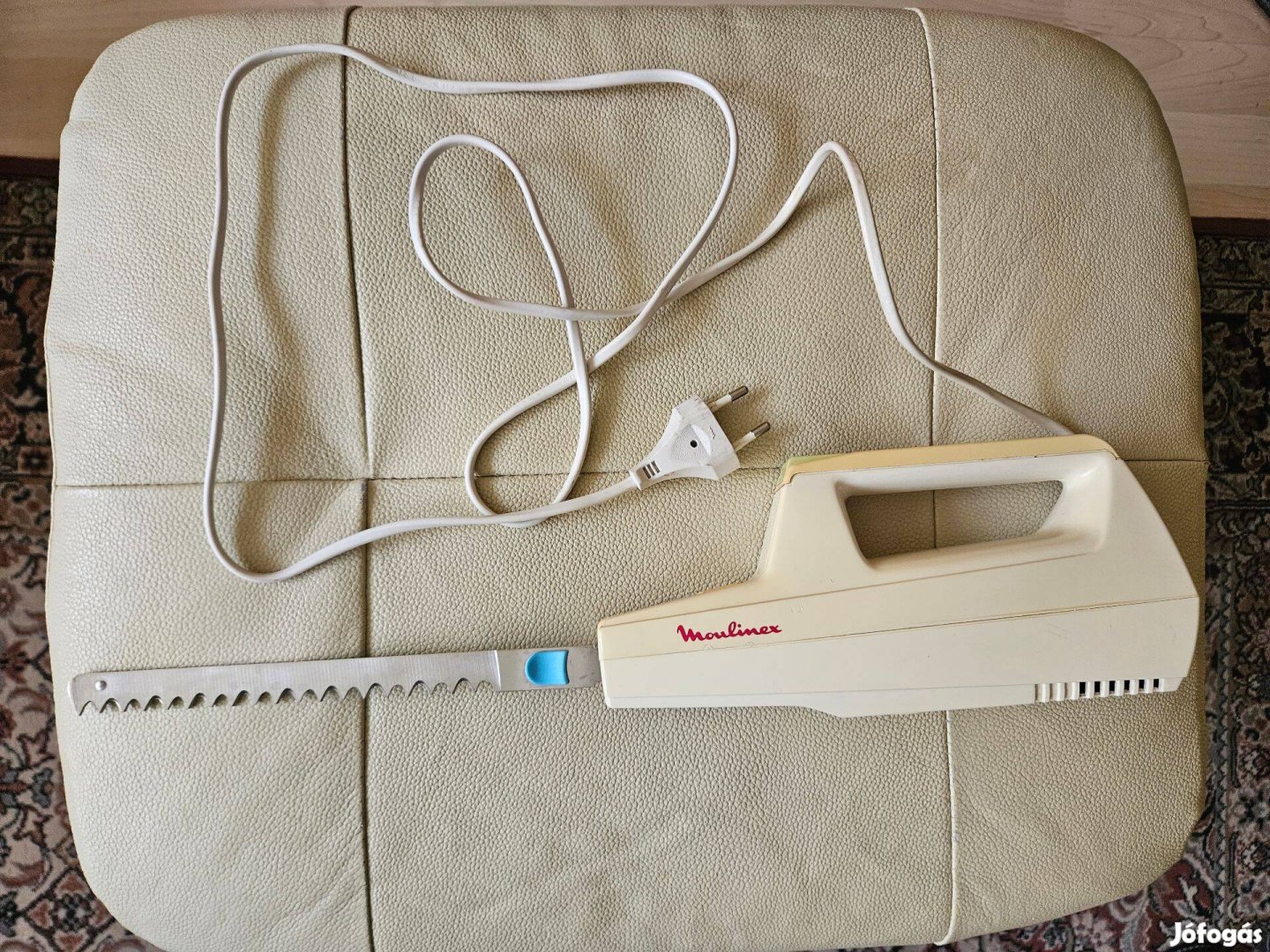 Moulinex Basic 246 elektromos kés 2 cserélhető késpengével Működik