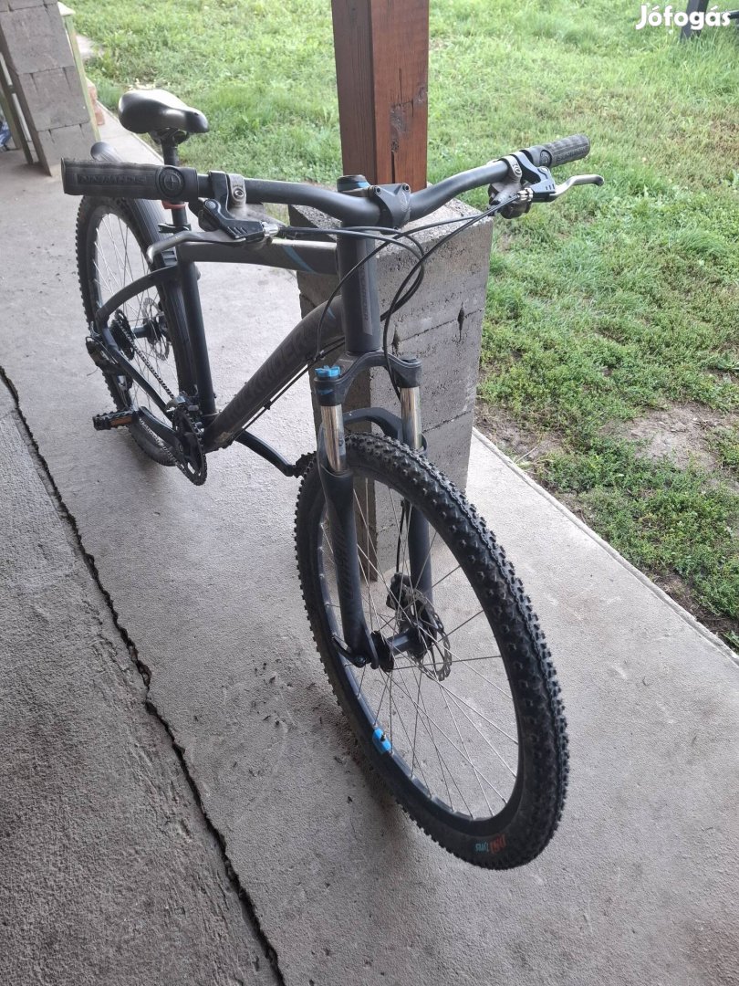 Mountain bike rockrider st520