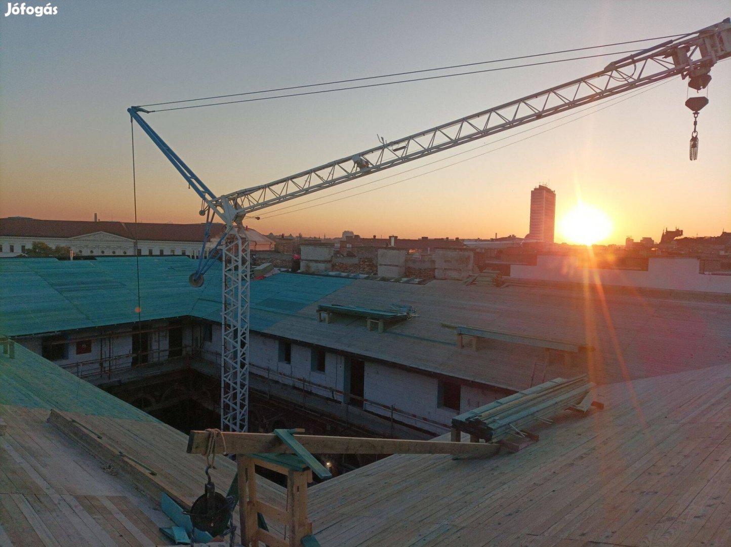 Movilift 300 toronydaru