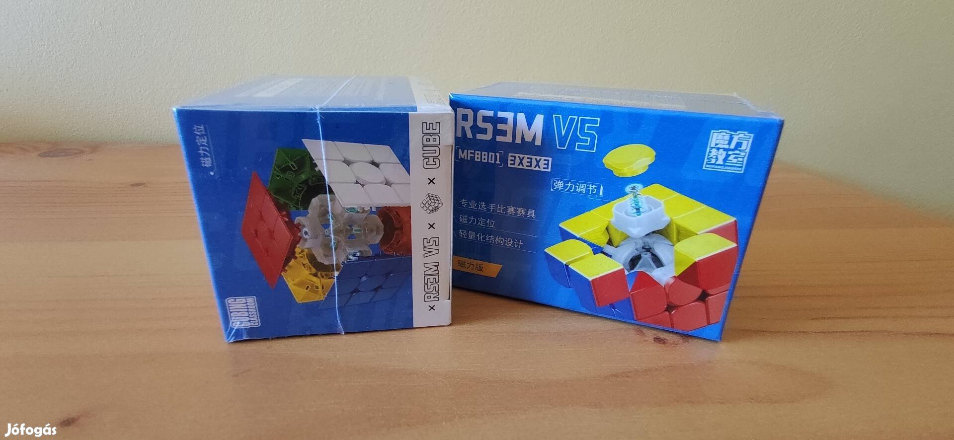 Moyu RS3M V5 3x3 mágneses Rubik kocka