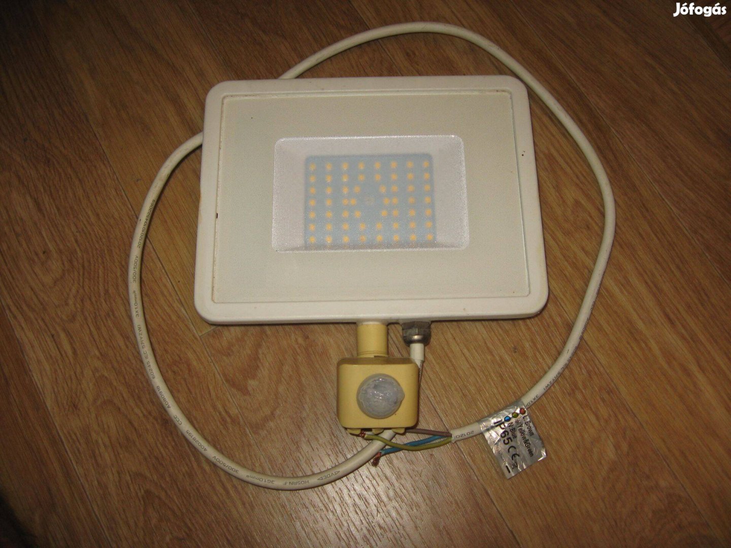 Mozgásérzékelő 220V LED Reflektor Igen erős fényű!