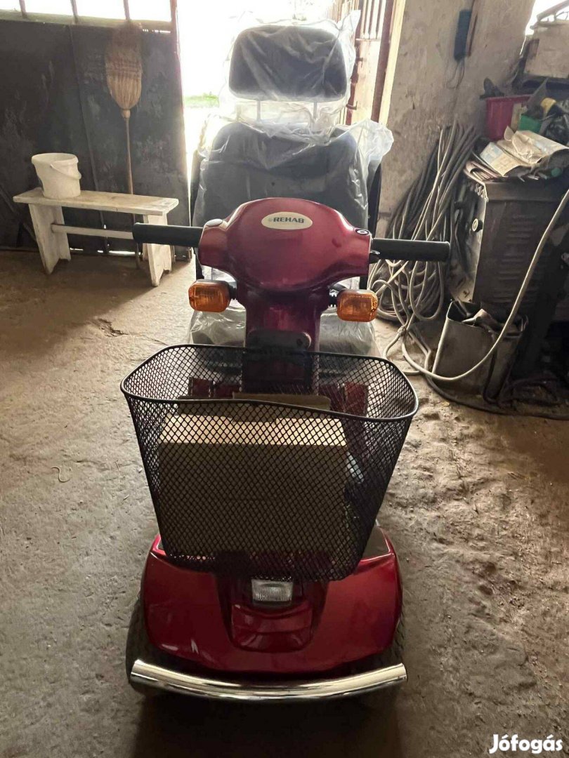 Mozgáskorlátozott moped eladó