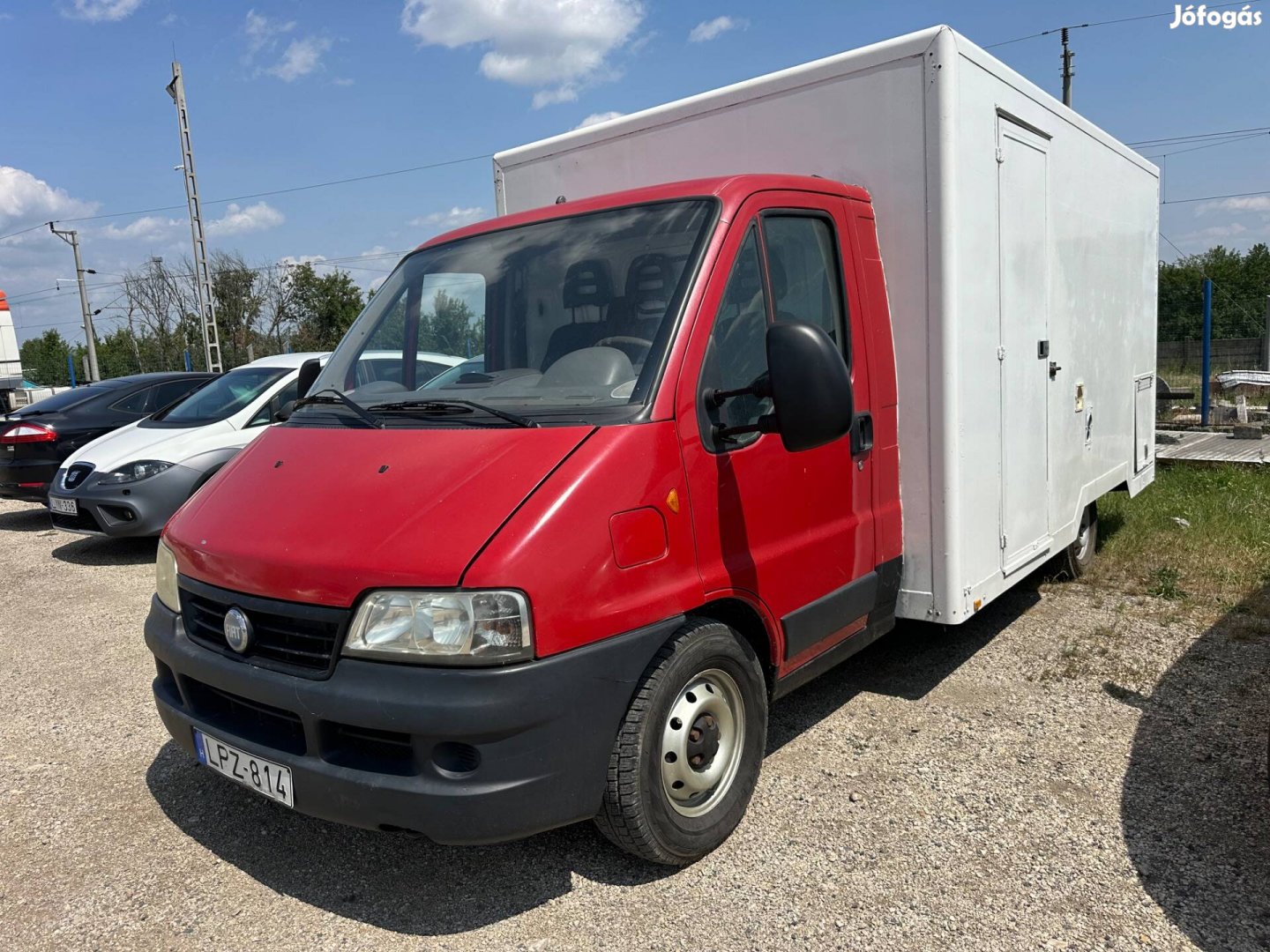 Mozgó hentes mobil húsbolt eladó!