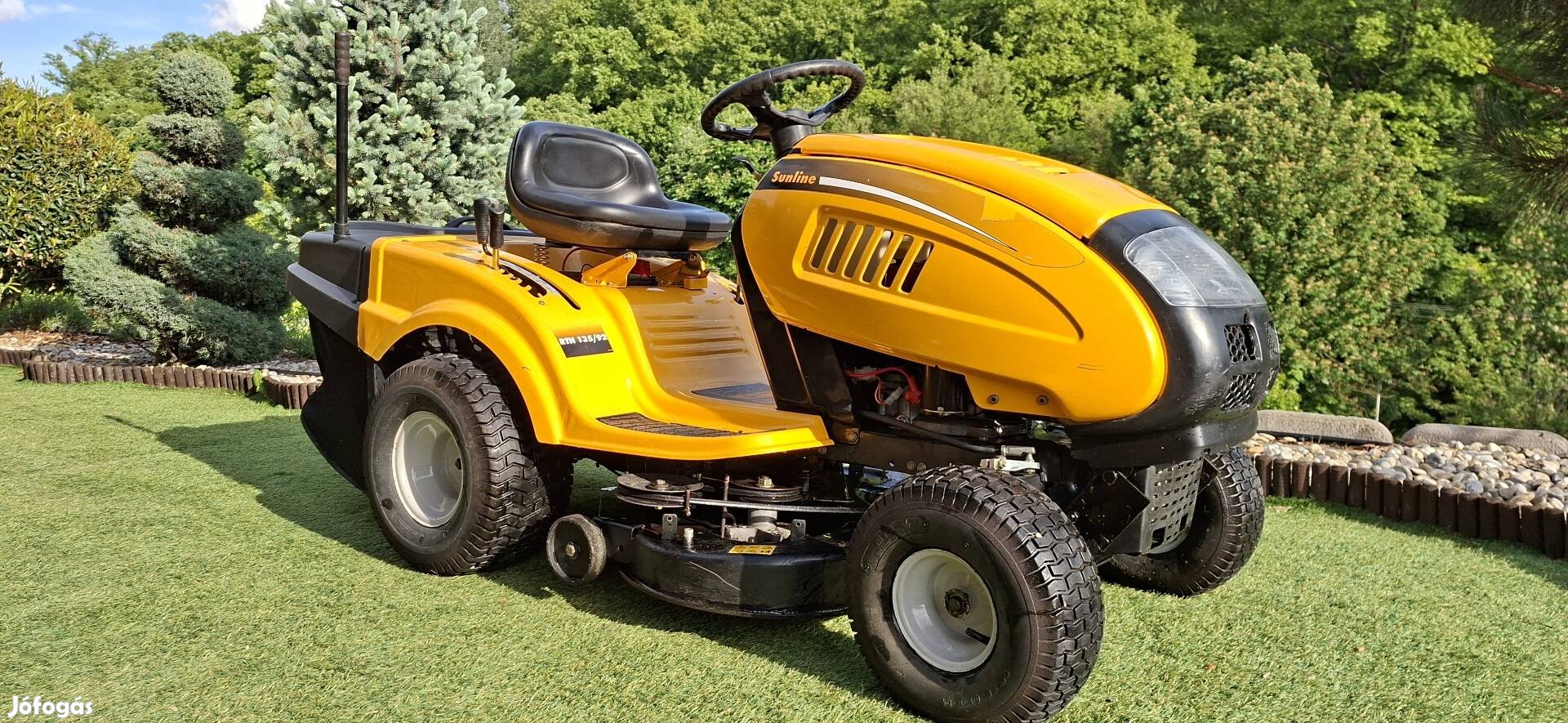 Mtd fűnyíró traktor Fűnyírótraktor szép állapotban.