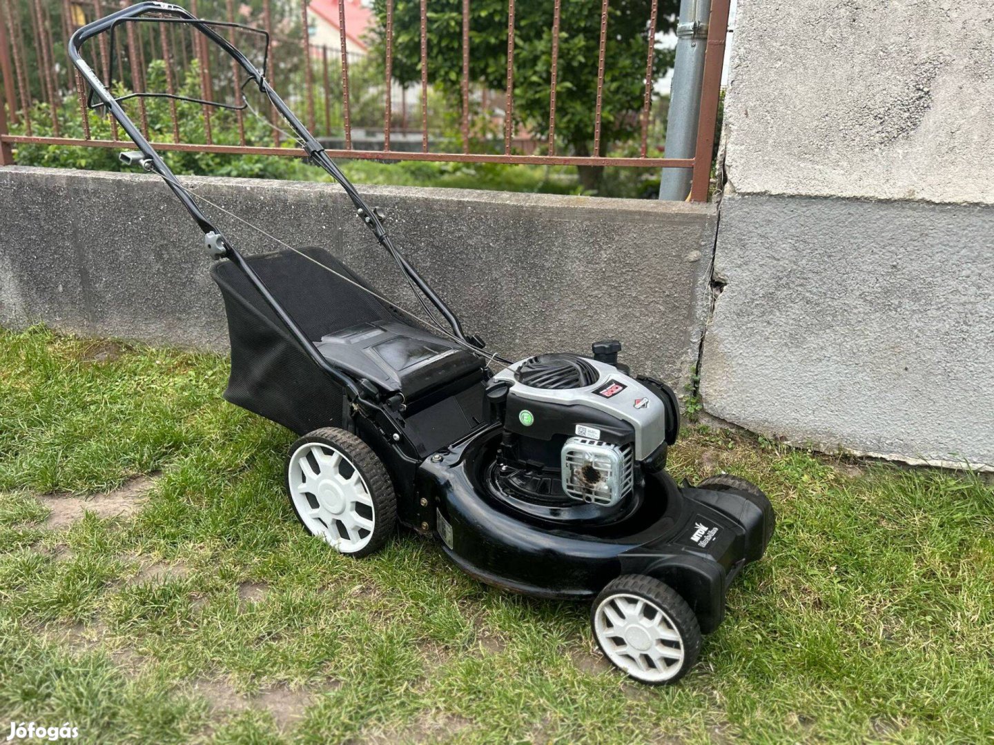 Mtd önjáró benzines fűnyíró