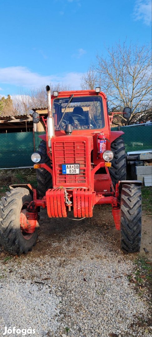 Mtz82 lassú jármű vontatással eladó 