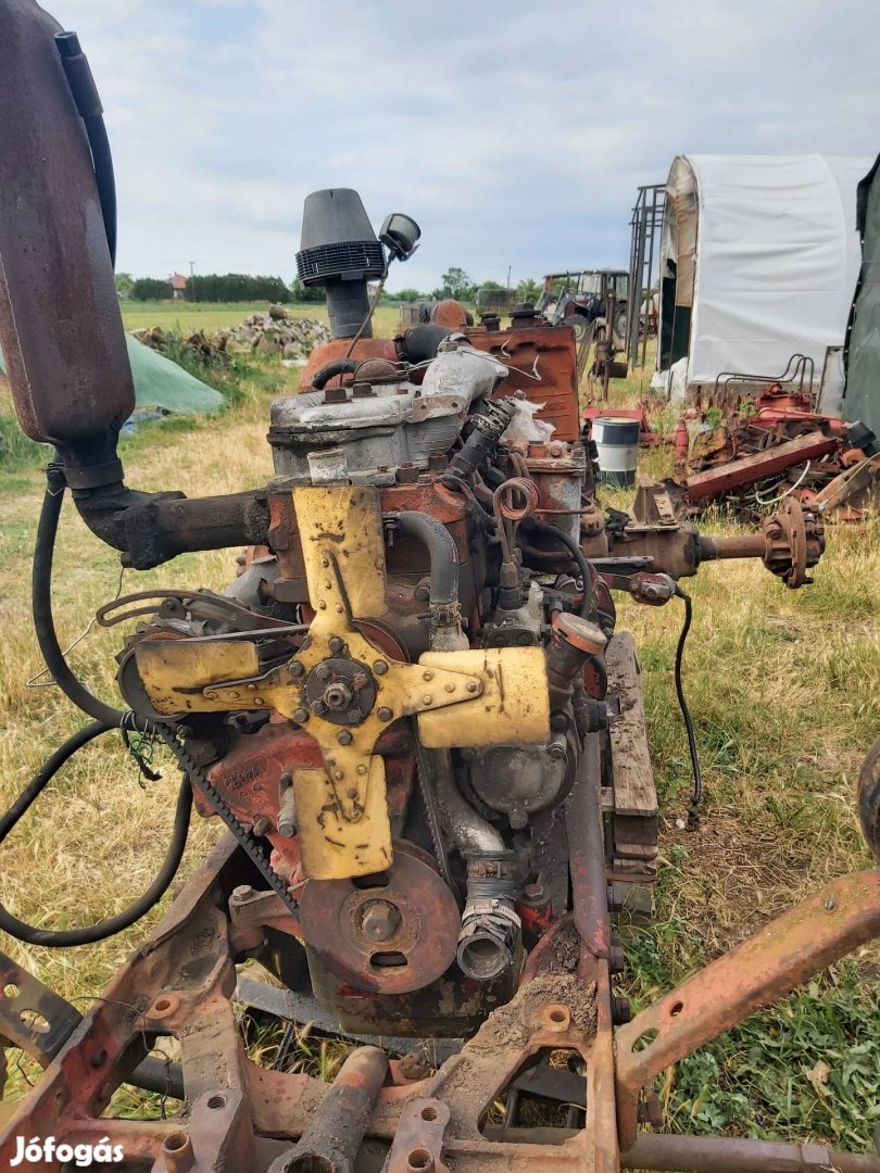 Mtz 50 motor