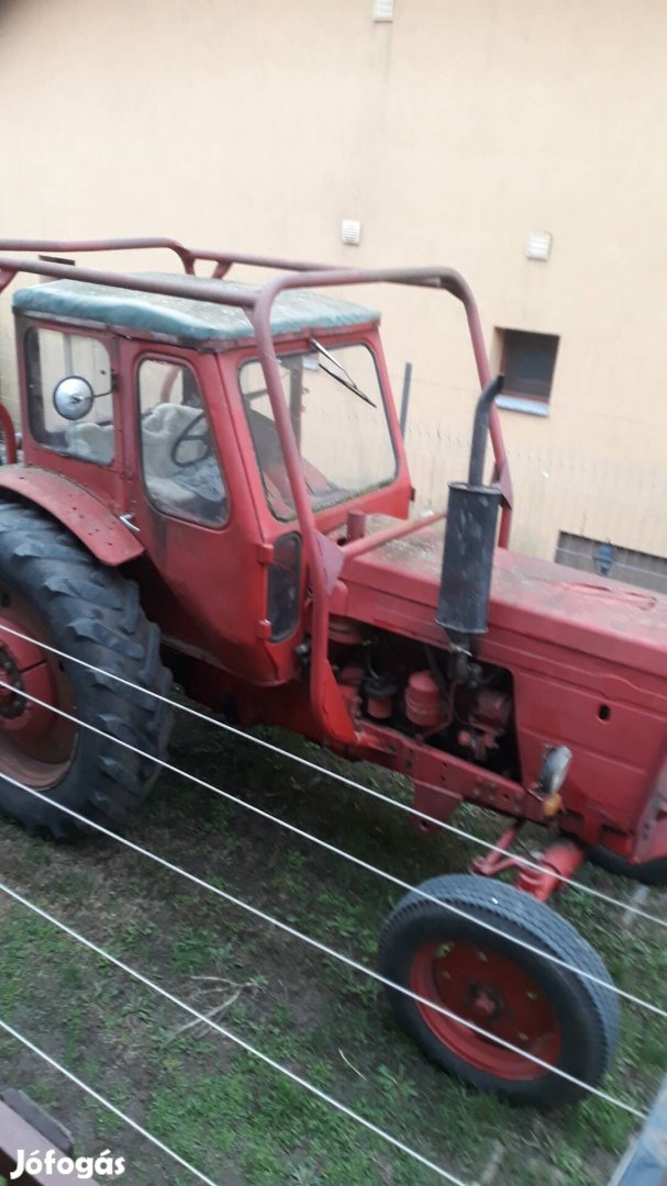 Mtz 50es teljes eszköz parkjával csere érdekel nagyfülkés mtz.