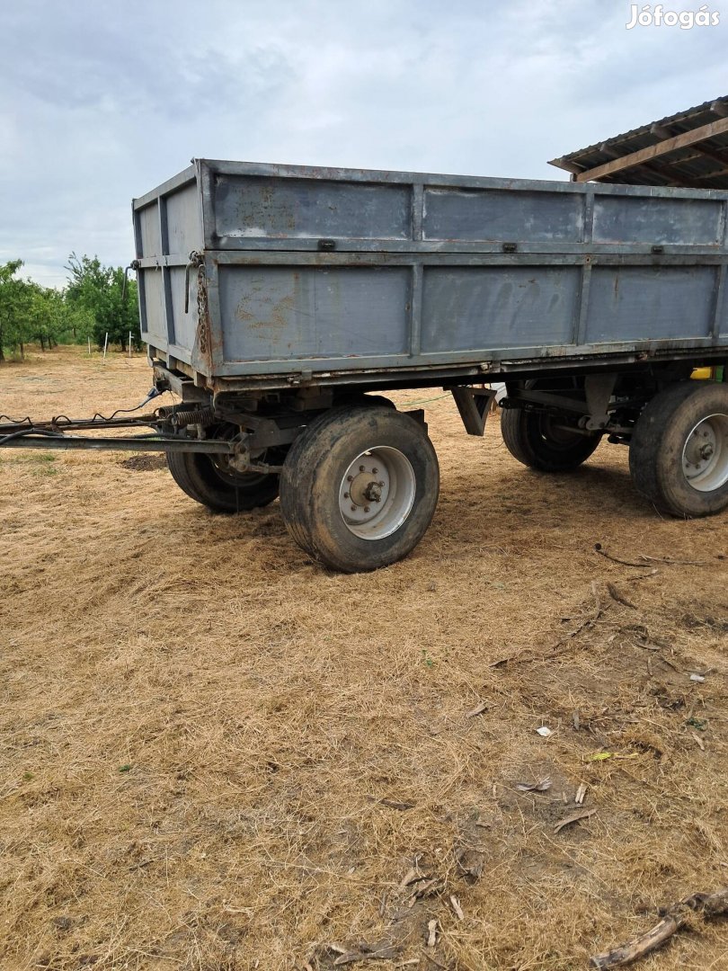 Mtz 550 es 6011 potkocsi lejart muszakival eladok