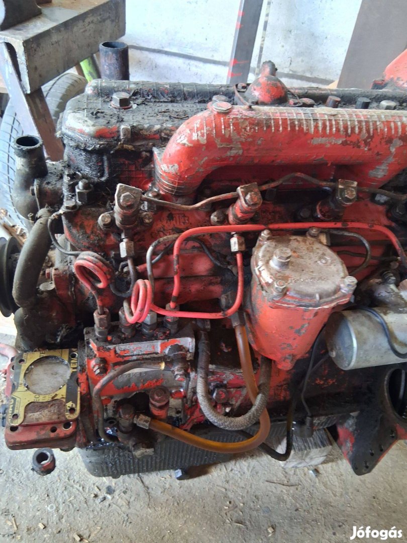 Mtz 550 motor eladó!