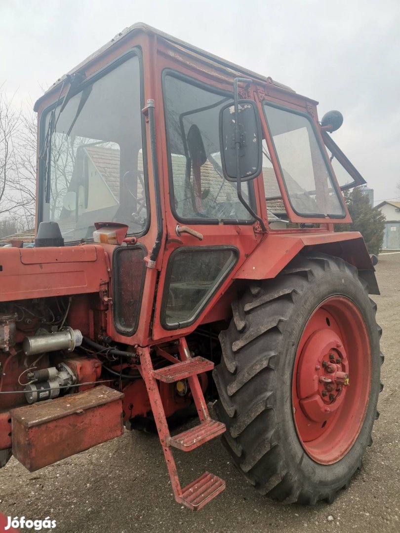 Mtz 552 eladó. 