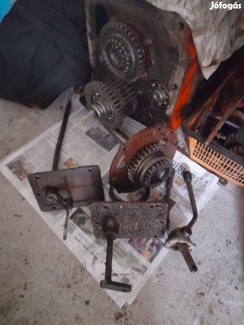 Mtz 80/82 gyári sebességszorzó max 33kmh váltóhoz eladó