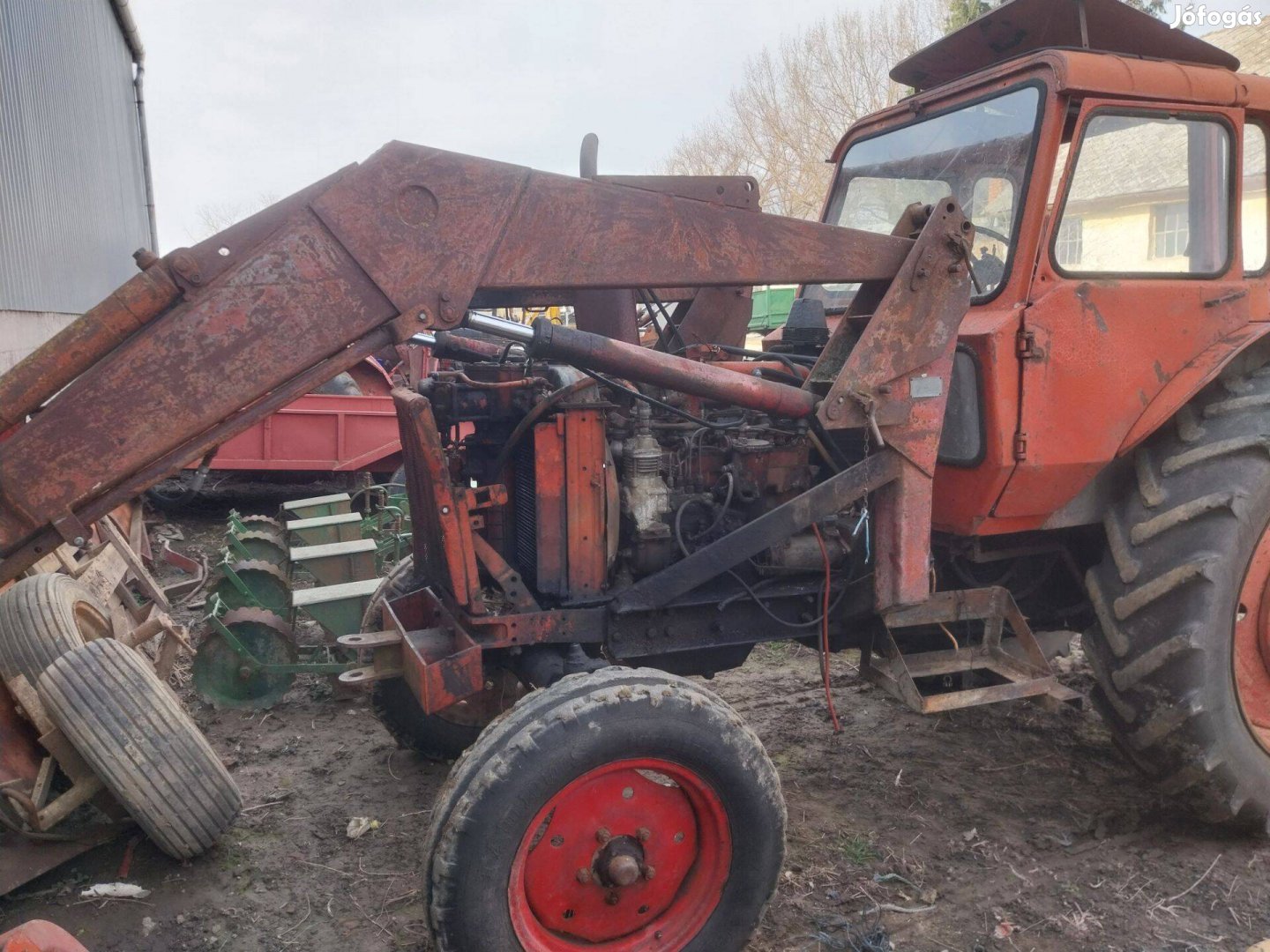 Mtz 80 szintezös homlokrakodoval elado