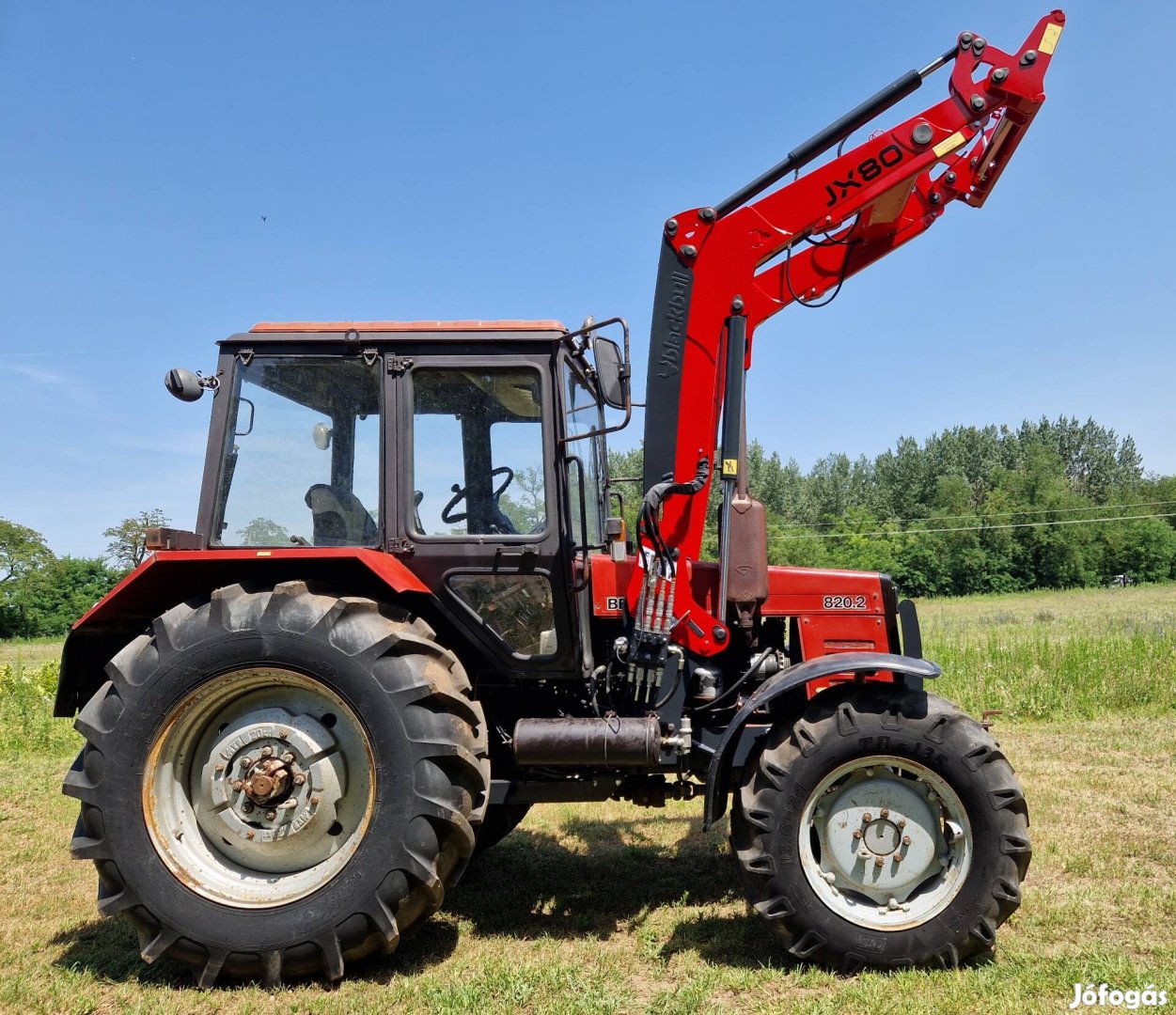 Mtz 820.2 traktor új Blackbull homlokrakodó 