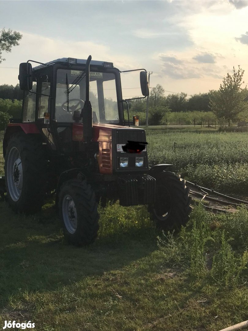 Mtz-820 kevés munkaórával eladó