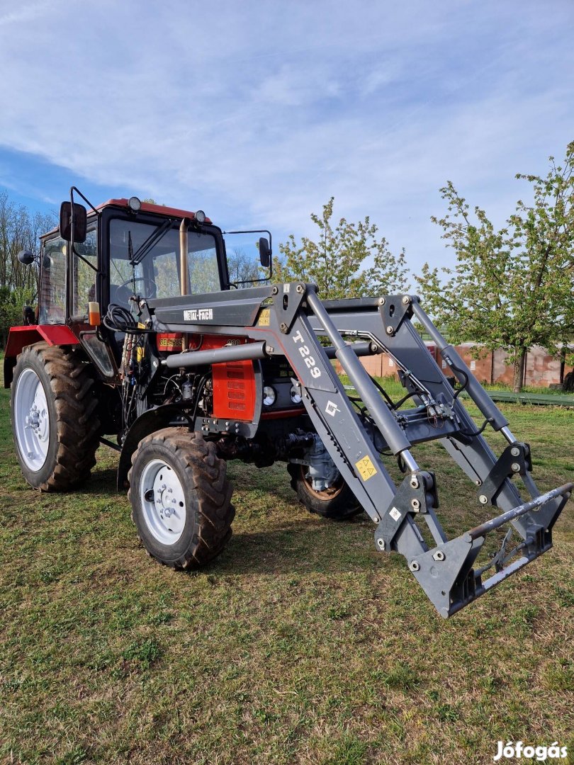 Mtz 820 traktor Metal Fach homlokrakodó 