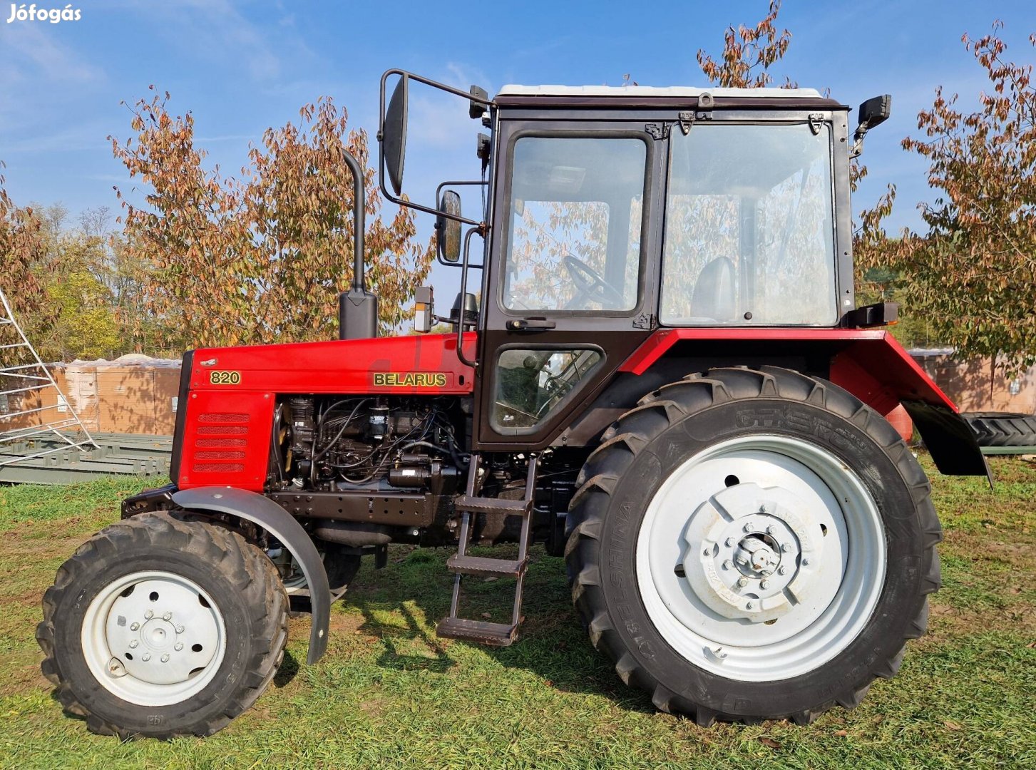 Mtz 820 traktor szinte új 