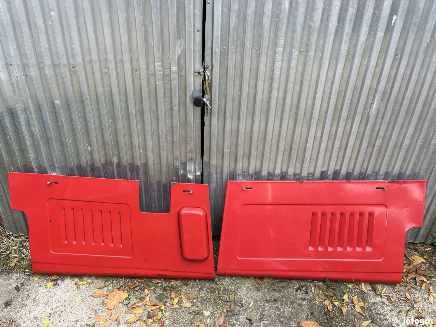 Mtz 82 motorburkolat