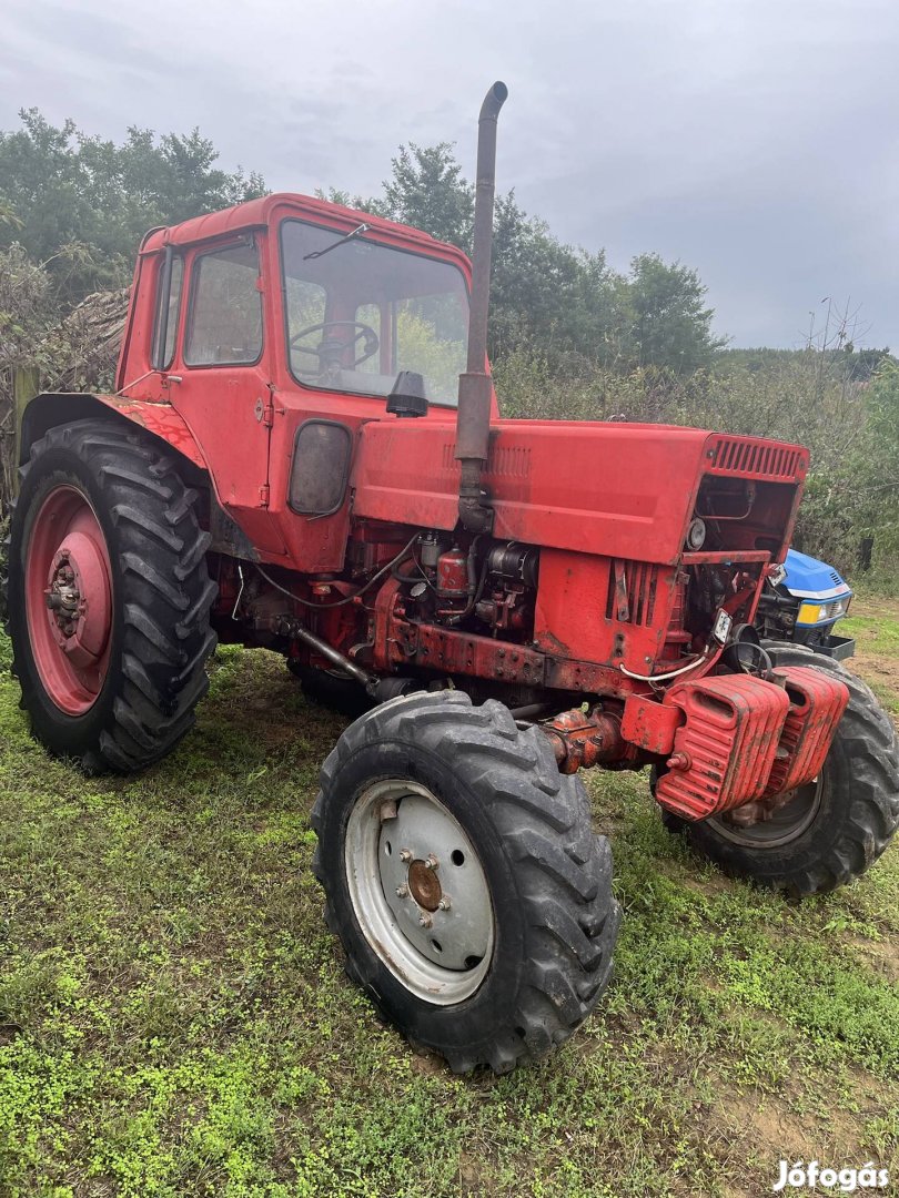 Mtz 82 piros rendszámos kistraktor traktor 