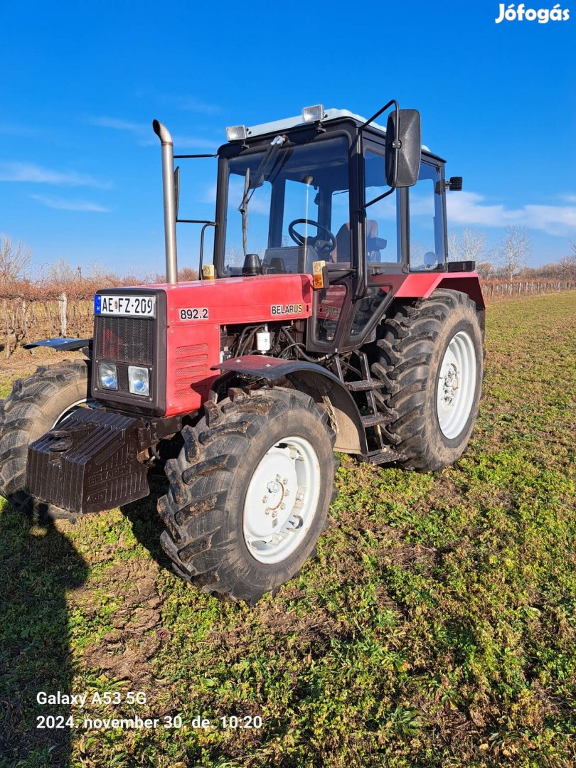 Mtz 892.2  2012 évj. 1421 üzemórás