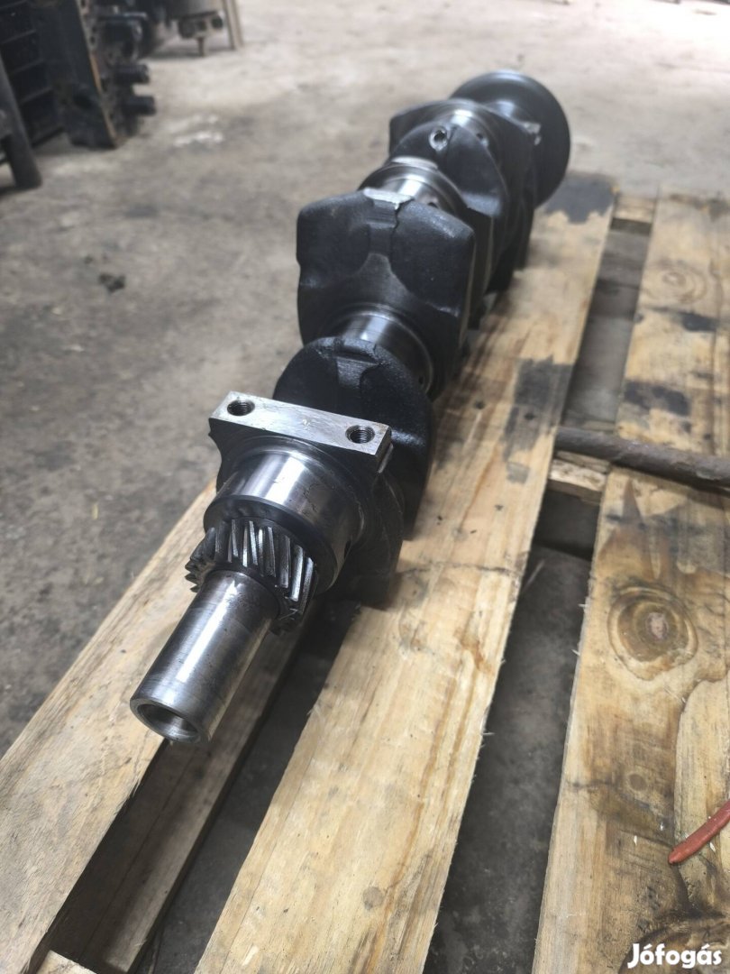 Mtz 952.3 főtengely