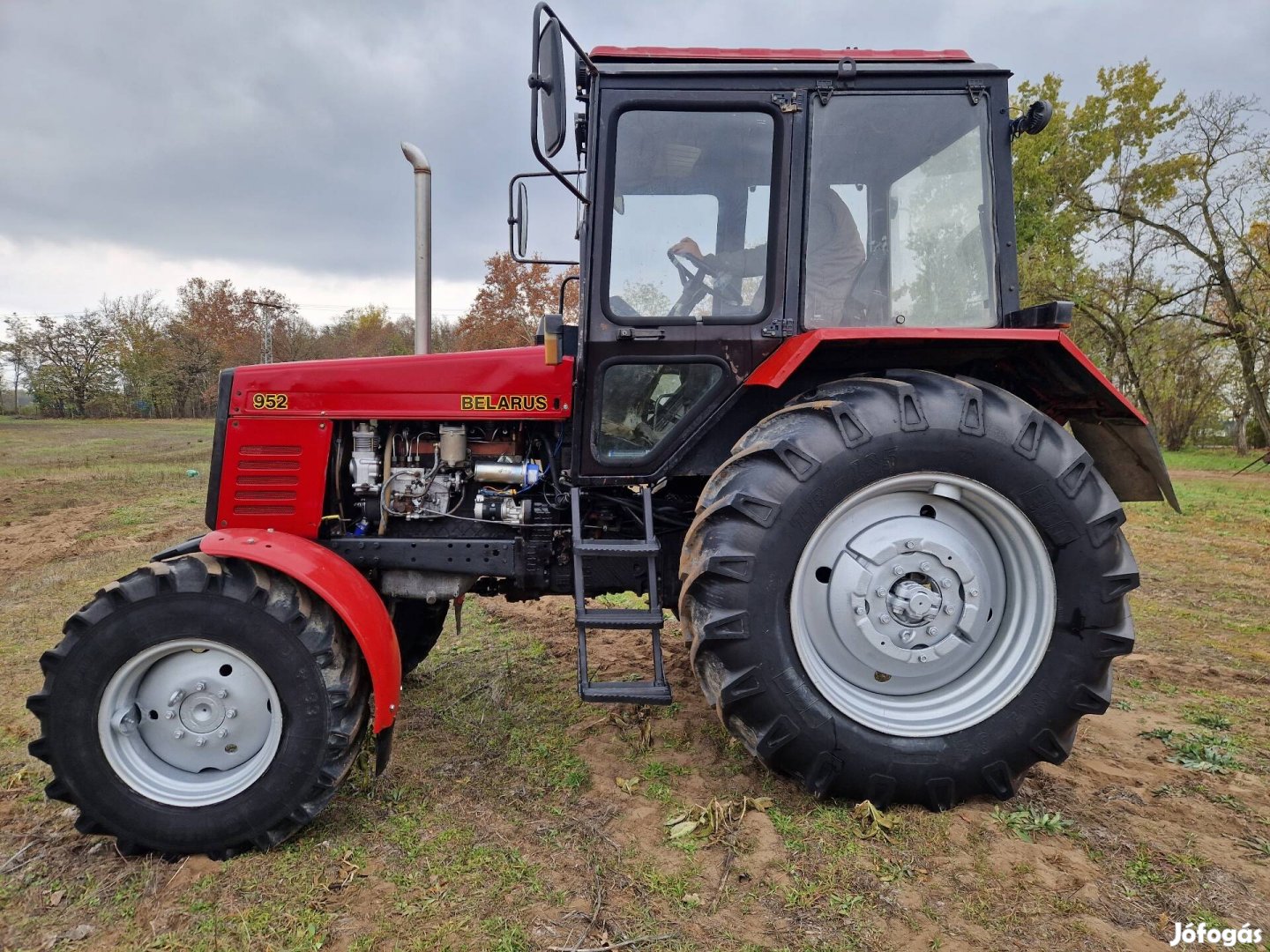 Mtz 952 traktor Új gumikkal 