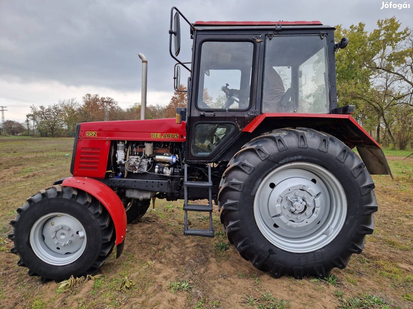 Mtz 952 traktor Új gumikkal 