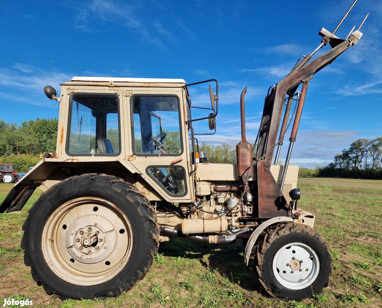 Mtz belarus 82 traktor homlokrakodó 