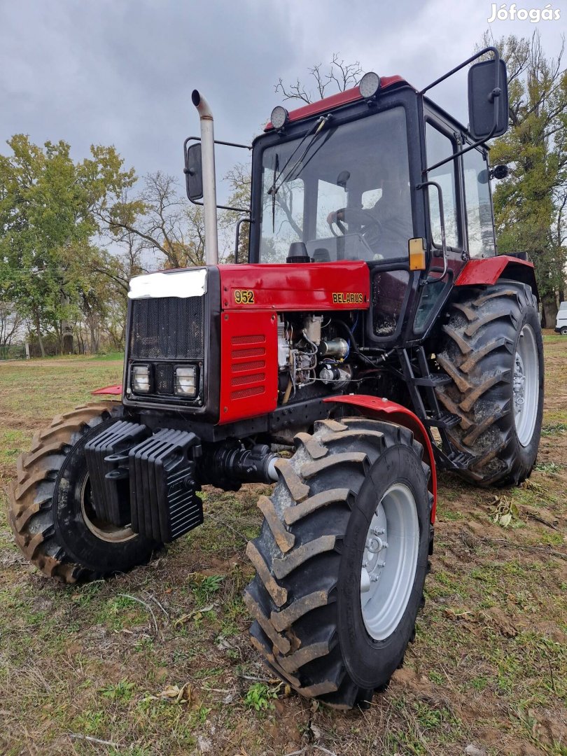 Mtz belarus 952 traktor Új gumikkal 