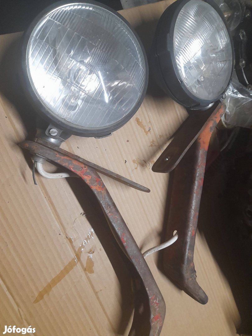 Mtz első fényszóró párban tartóval eladó ár fix