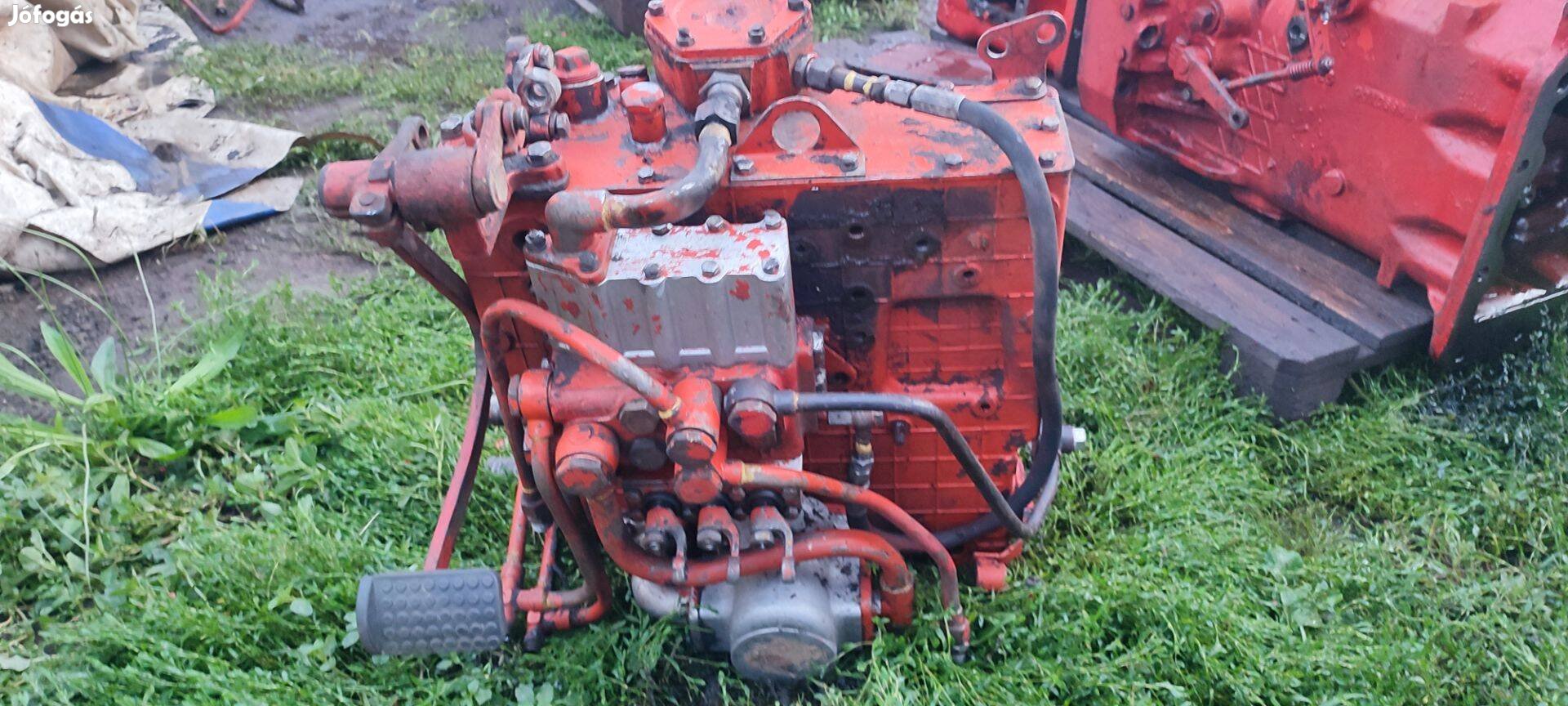 Mtz olajtartály komlett