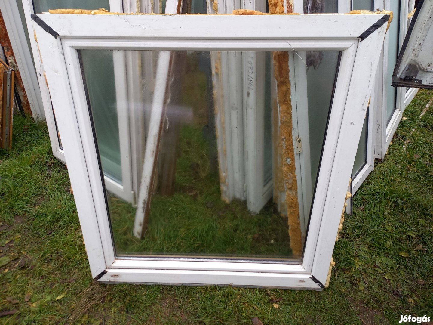 Műanyag ablak 108 cm x 113 cm