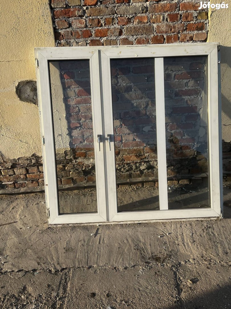 Műanyag ablak