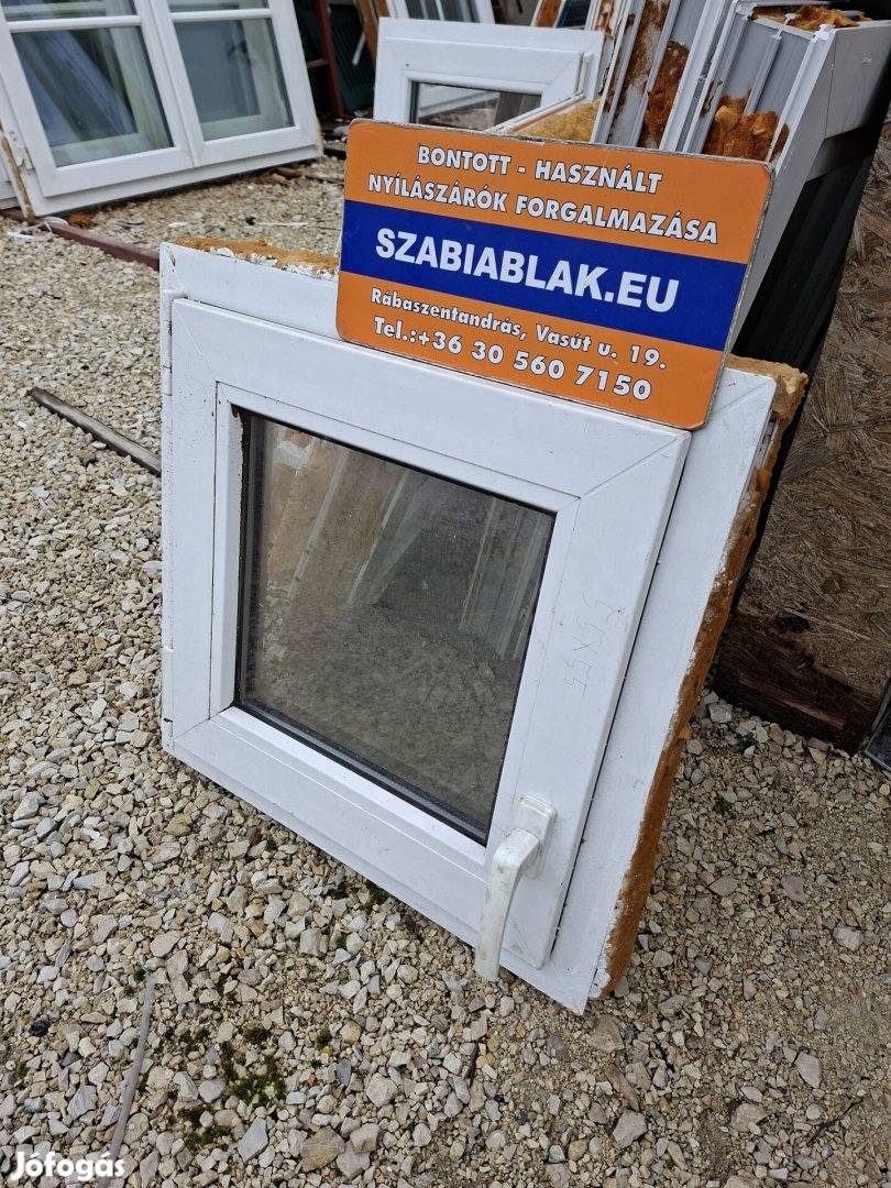 Műanyag ablak 5454