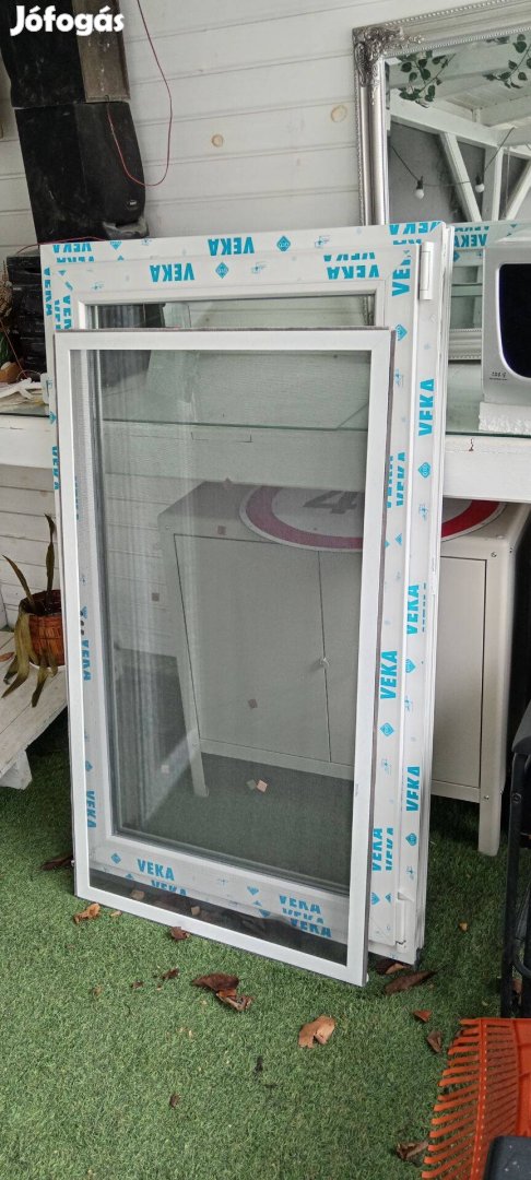 Műanyag ablak 84x143 Veka