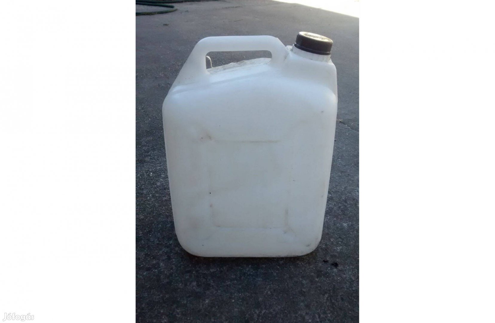 Műanyag ballon eladó