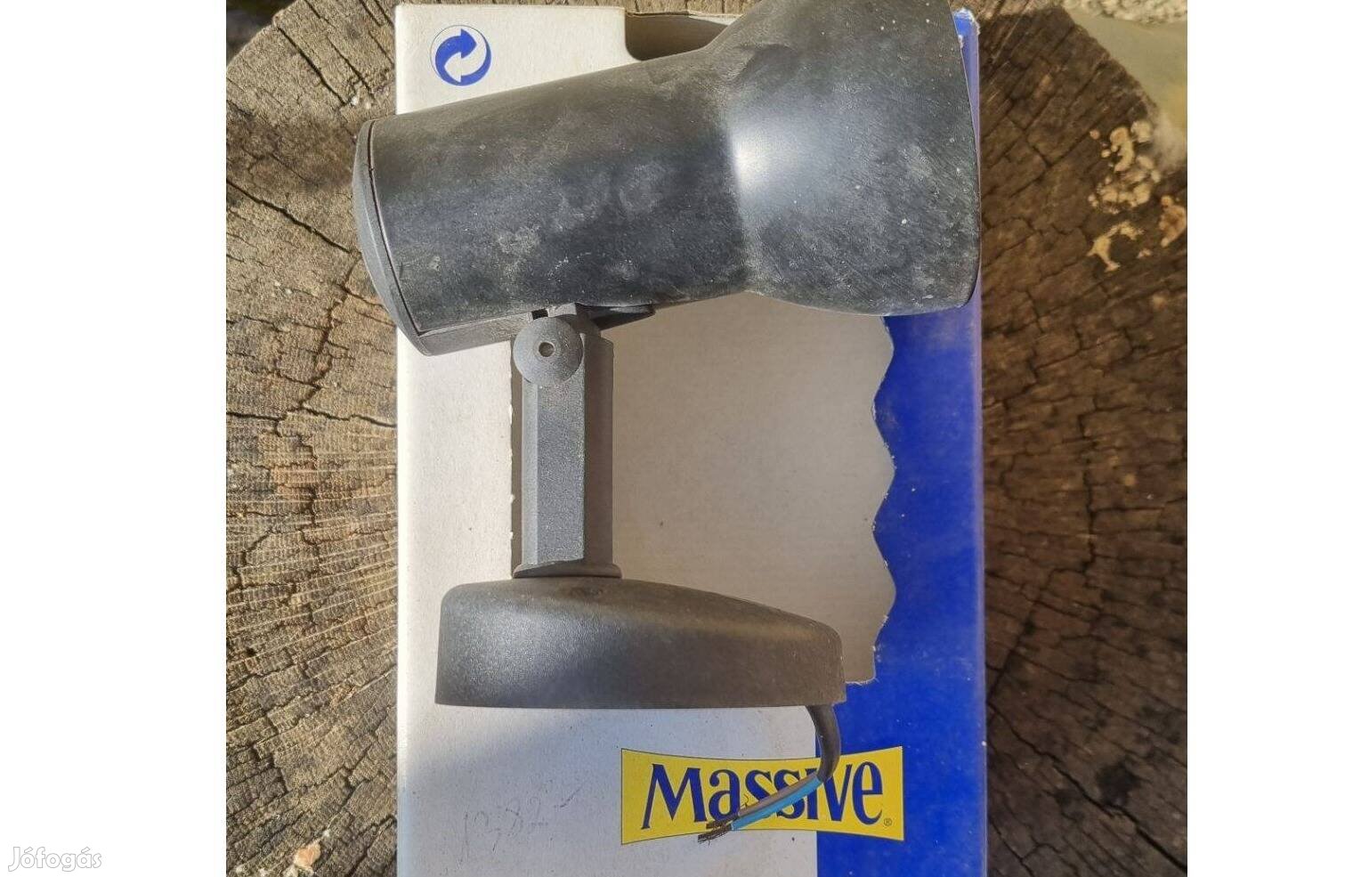 Műanyag fali lámpa