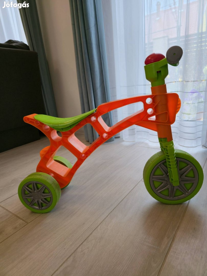 Műanyag futóbicikli jó állapotban