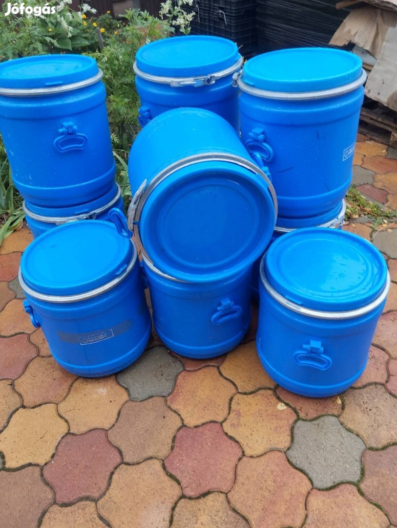 Műanyag hordó, 40L