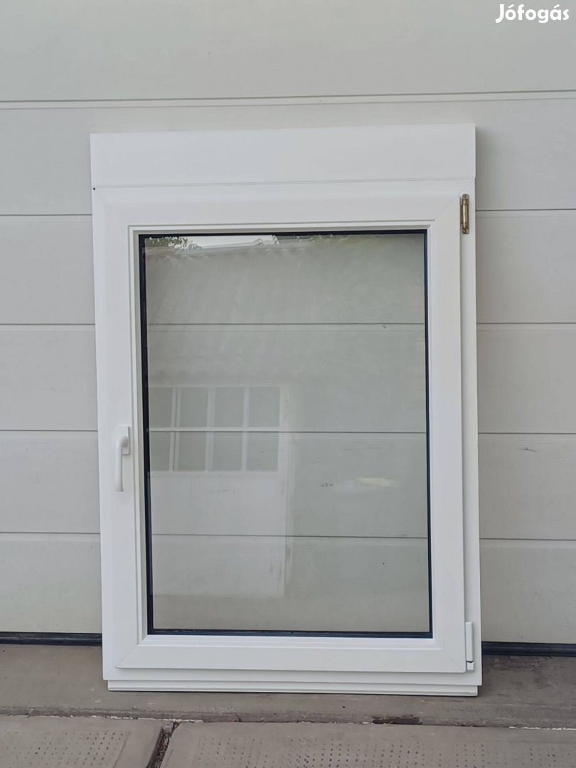 Műanyag hőszigtelt ablak 88x130