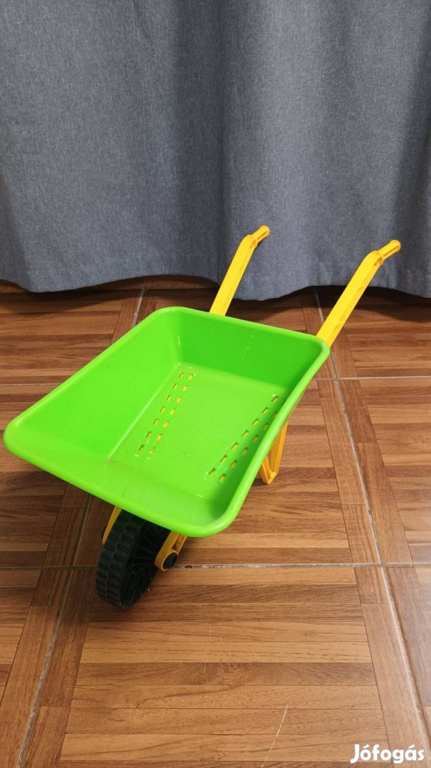 Műanyag játék talicska