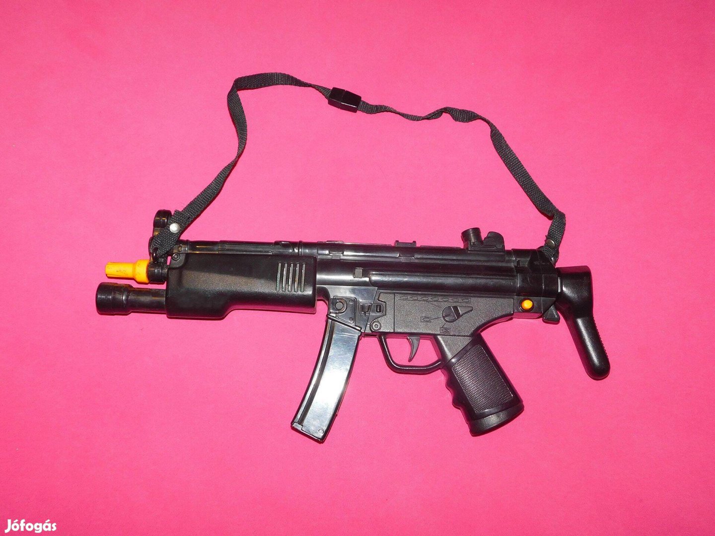 Műanyag játékfegyver, játékkarabély, kihúzható válltámasszal, 45 cm