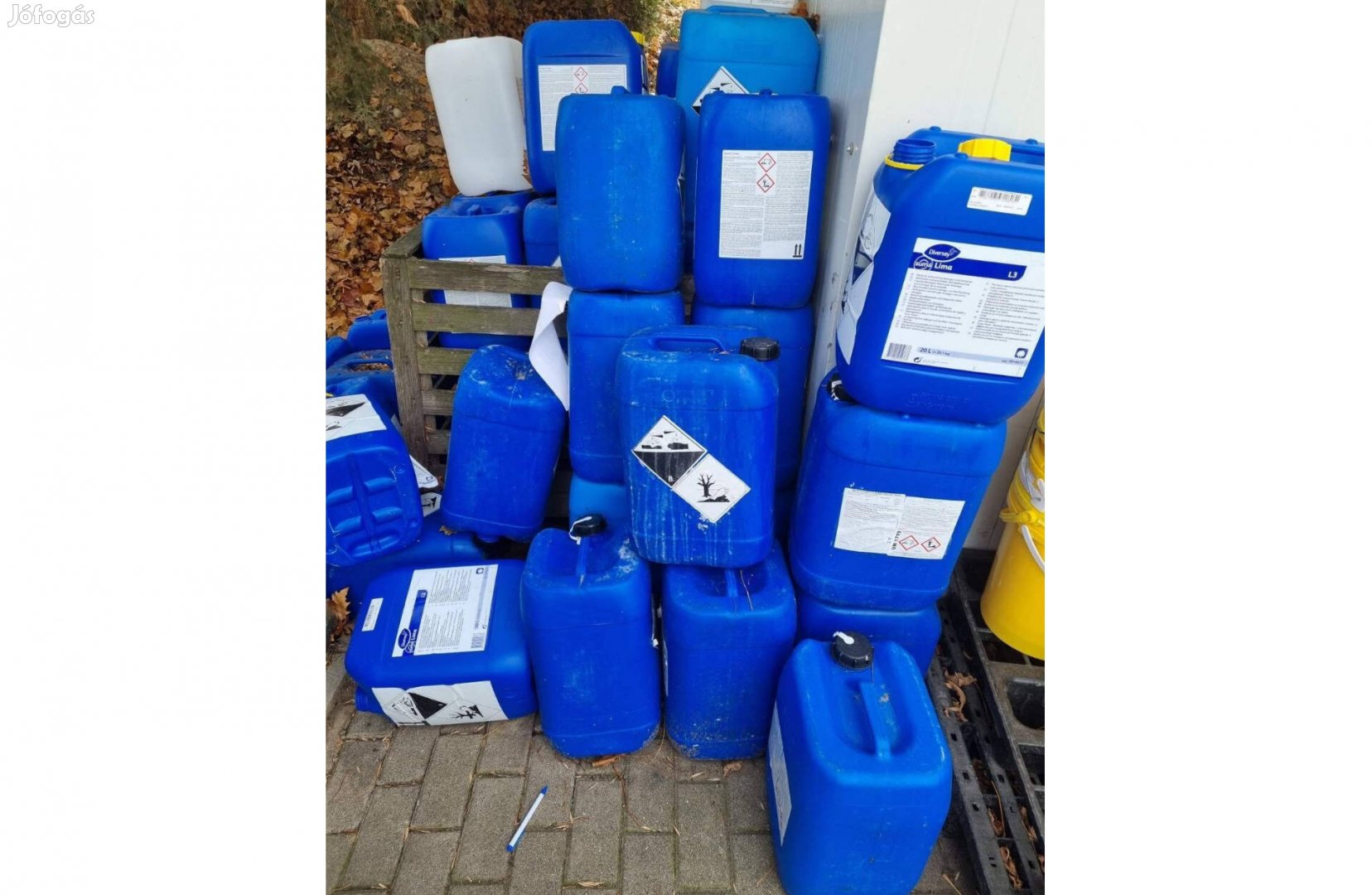 Műanyag kanna 20 L liter es kanna 1 x használt