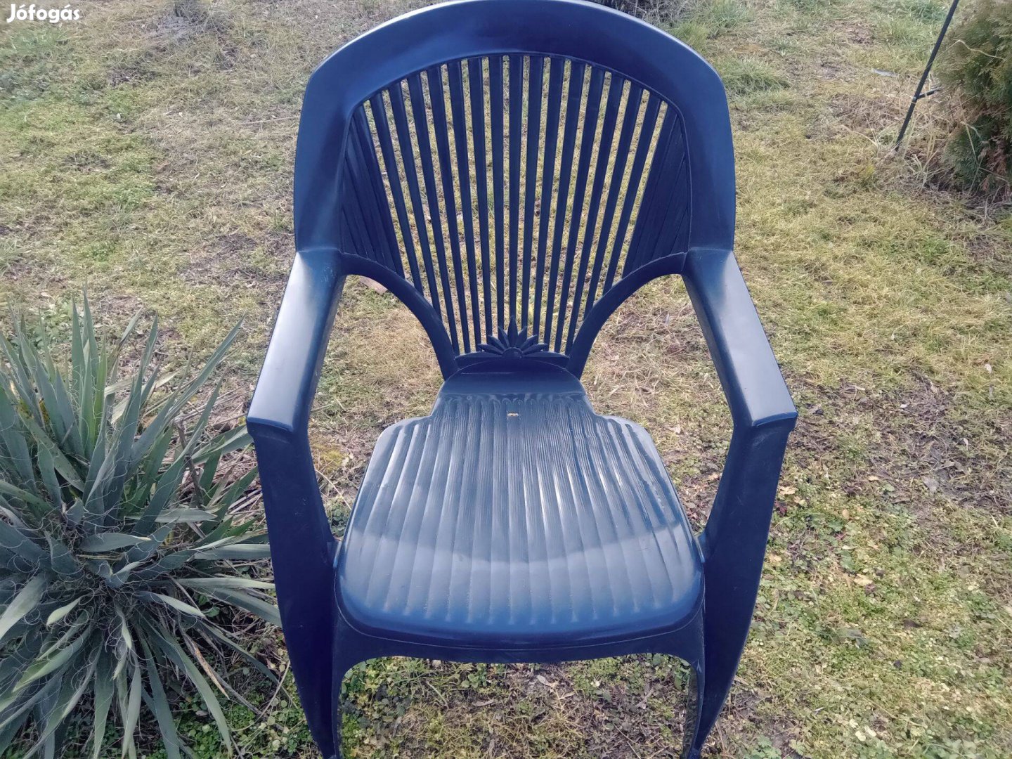 Műanyag kerti szék eladó