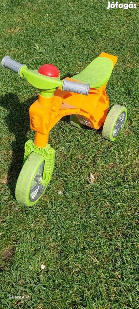 Műanyag kismotor gyerek gyermek motor