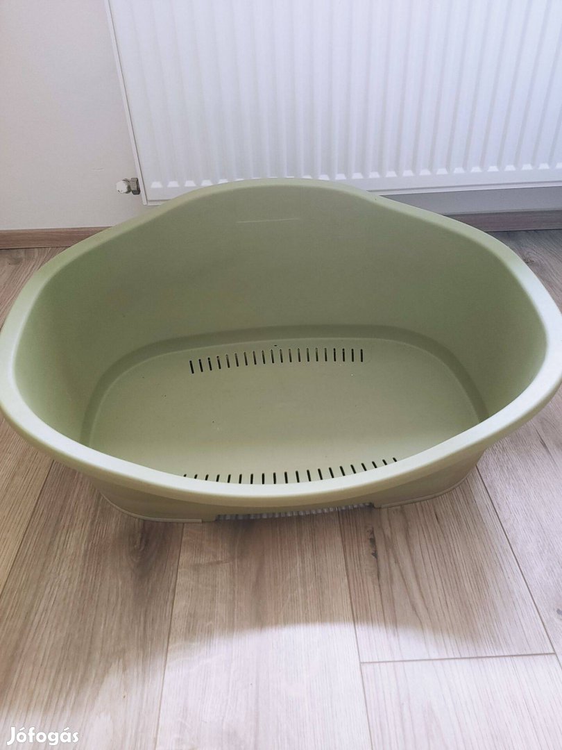 Műanyag kutyafekhely eladó
