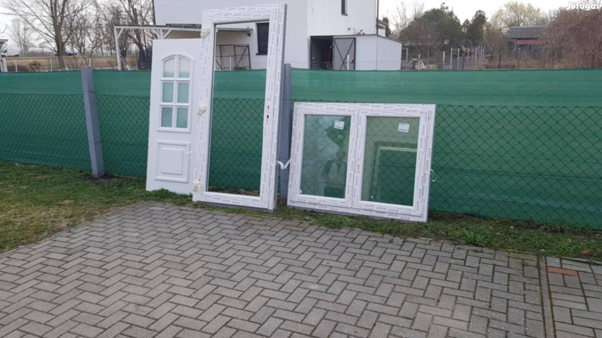 Műanyag nyílászárók(ajtó, ablak)