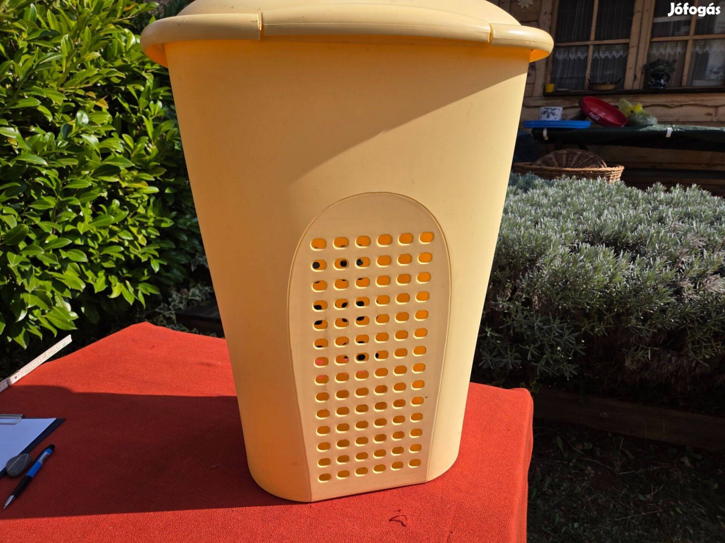 Műanyag ruha tároló eladó