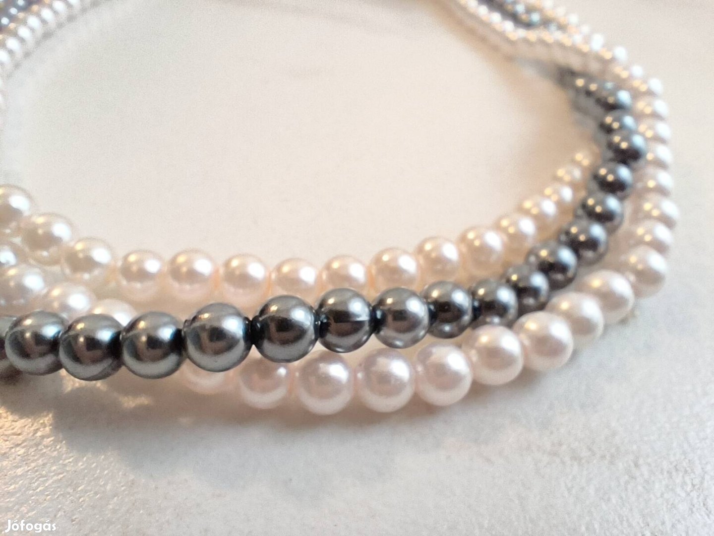 Műanyag tekla gyöngysor