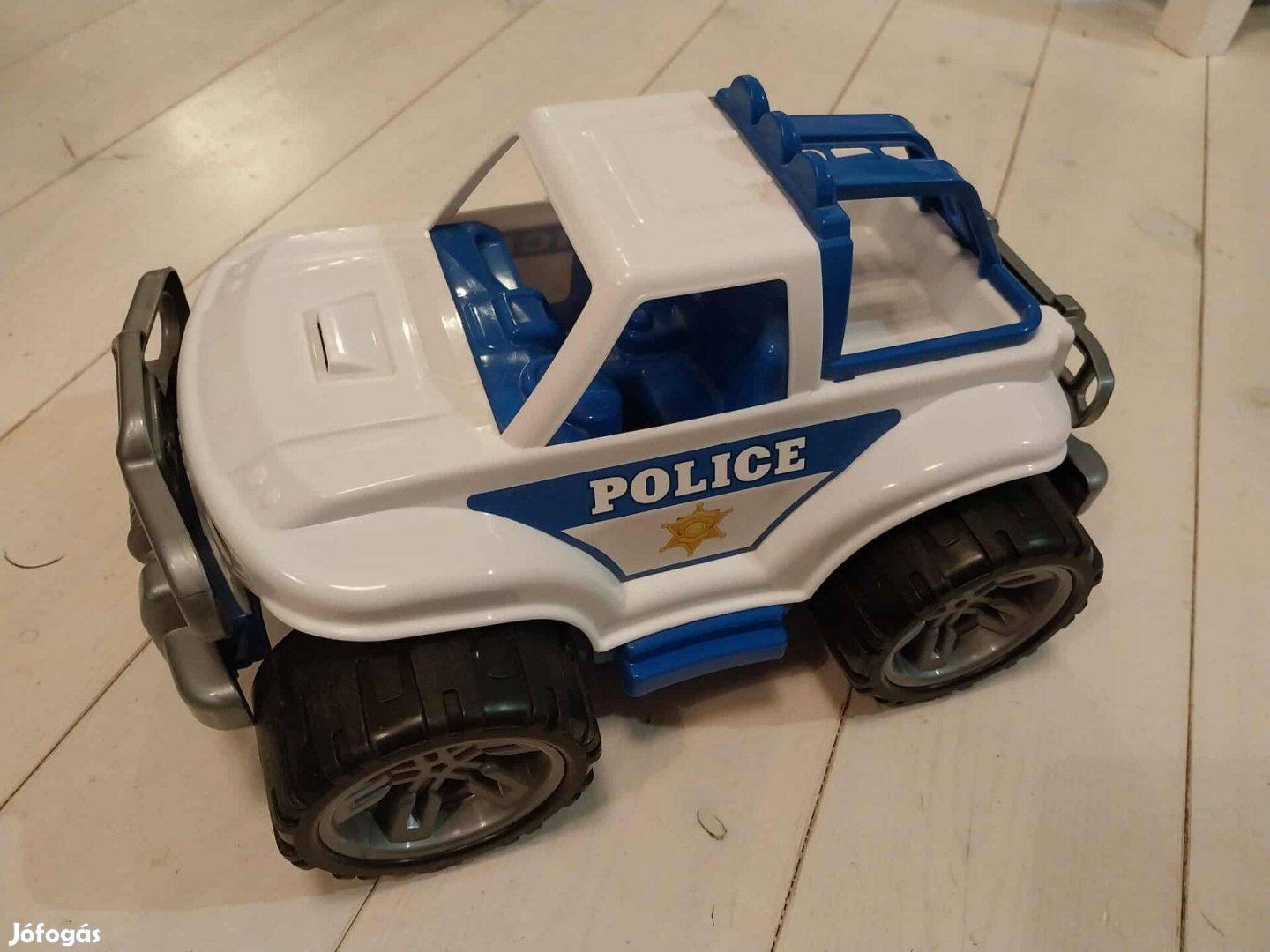 Műanyag terepjáró rendőrautó 35 cm